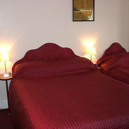 Melville Lodge Gatwick Хорли Стая снимка
